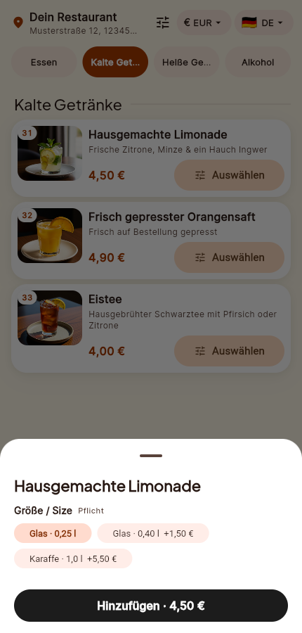 Gast wählt eine Getränkegröße